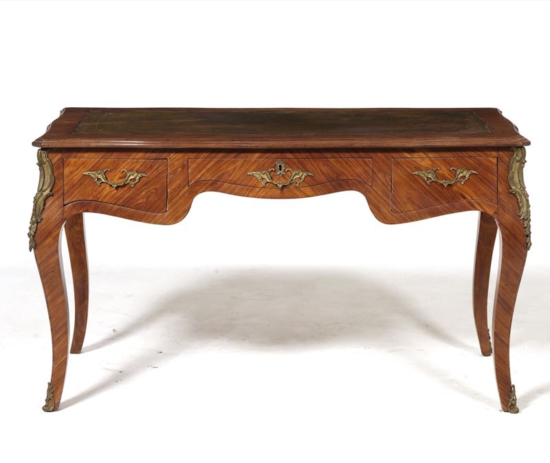 Scrittoio da centro lastronato. XIX-XX secolo  - Auction Antique - Cambi Casa d'Aste