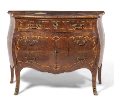 Commode Lastronata e Intarsiata. XIX-XX Secolo