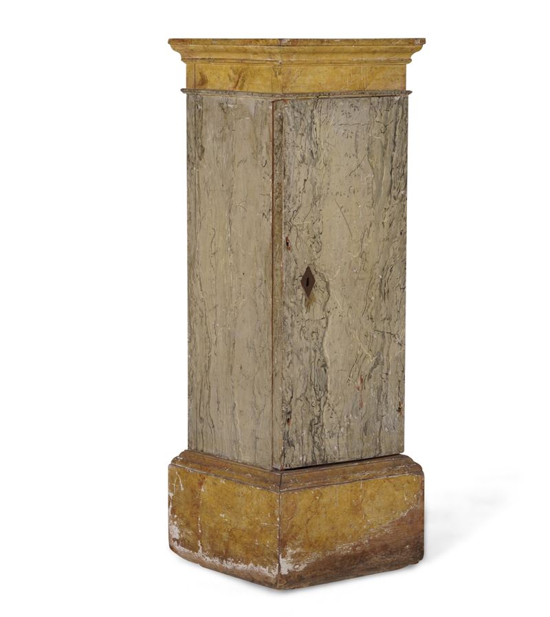 Comodino a colonna in legno laccato  - Auction Antique - Cambi Casa d'Aste