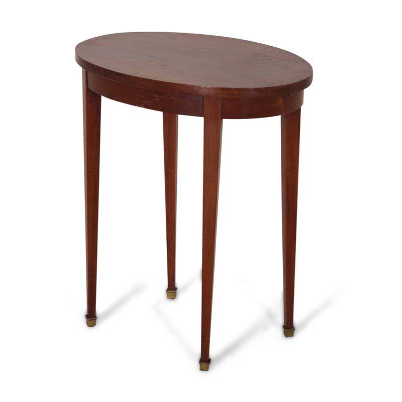 Tavolino ovale. XX secolo  - Auction Antique - Cambi Casa d'Aste