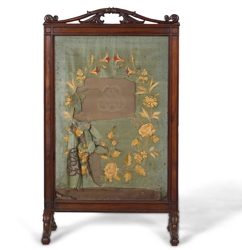 Parascintille in noce intagliato  - Auction Antique - Cambi Casa d'Aste