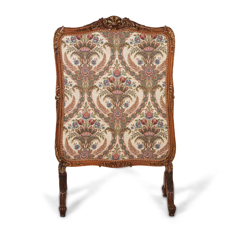 Parascintille in noce intagliato  - Auction Antique - Cambi Casa d'Aste