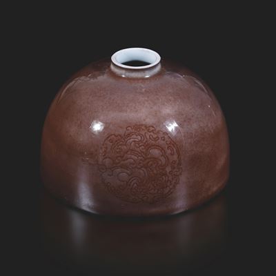 Contenitore di Acqua Rosso Bruno con Due Draghi Incisi, Cina, Dinastia Qing, Fine XIX Secolo
