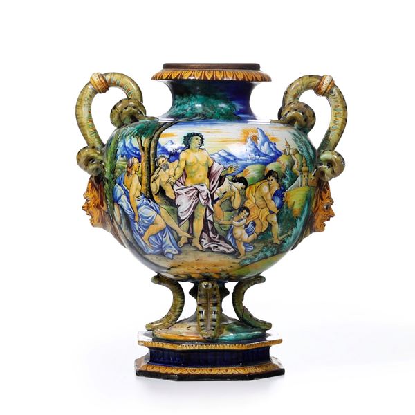 Vaso biansato istoriato. Pesaro, XX secolo.