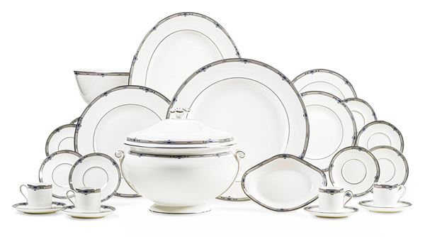 Servizio da tavola “Amherst” Inghilterra, Manifattura di Wedgwood, XX secolo 