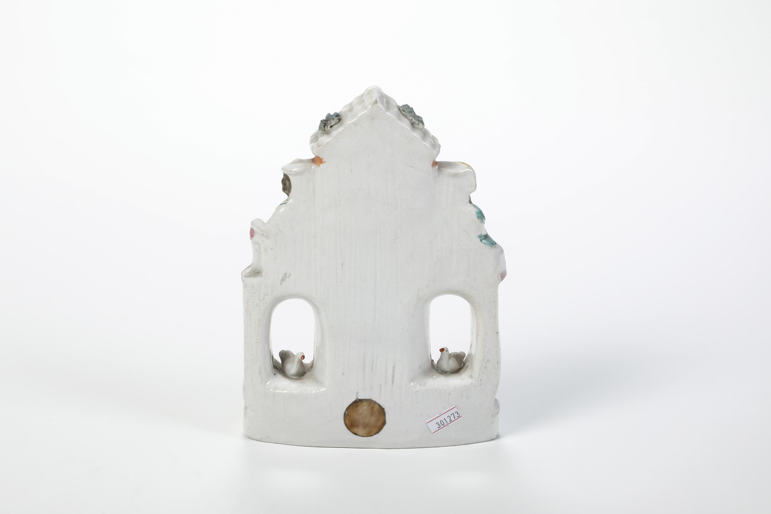 Gruppo, mulino ad acqua con ragazzo e ragazza. Inghilterra, Staffordshire, periodo vittoriano, XI...