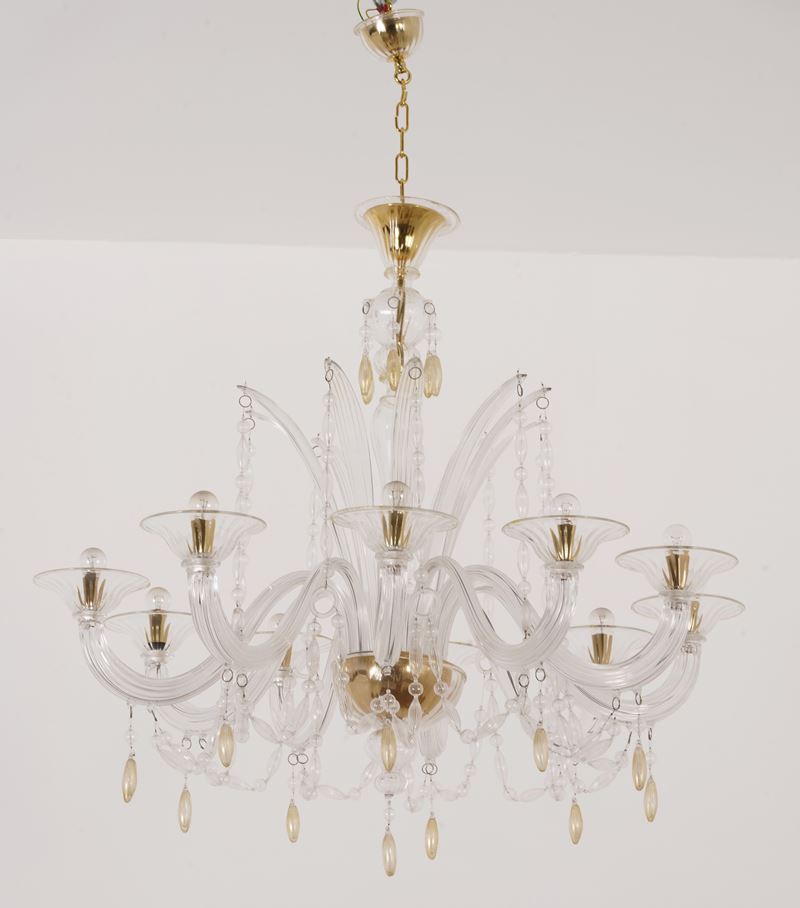 Lampadario a dieci braccia in vetro di Murano bianco e oro  - Auction Palazzo Pugliese: Antique style furniture - Cambi Casa d'Aste