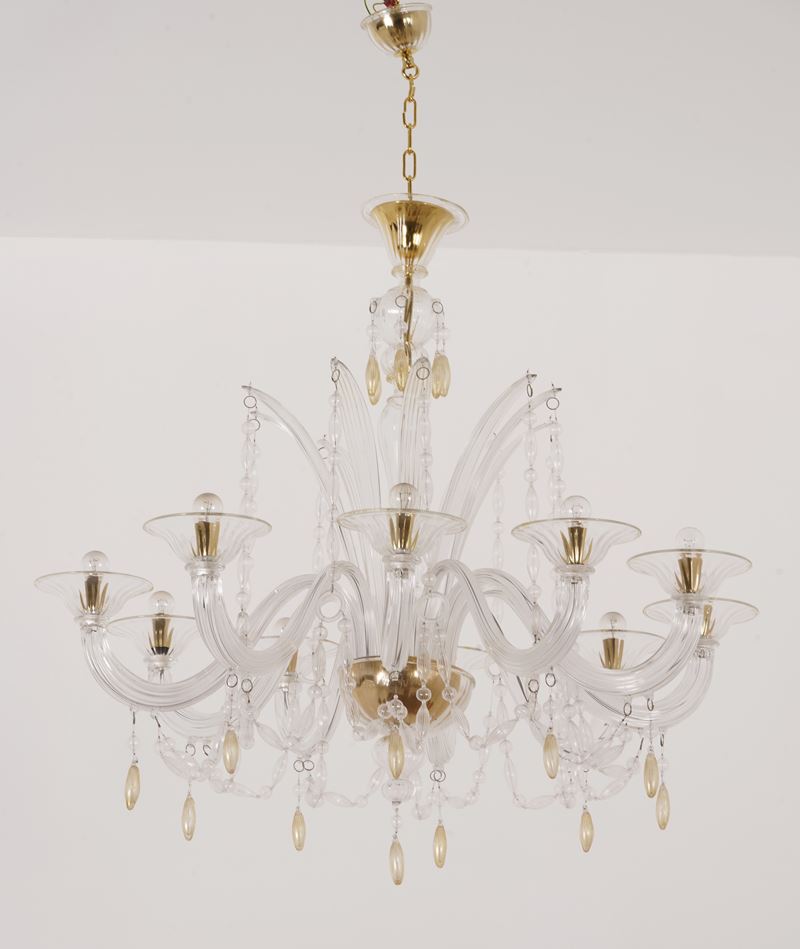 Lampadario a dieci braccia in vetro di Murano bianco e oro  - Auction Palazzo Pugliese: Antique style furniture - Cambi Casa d'Aste