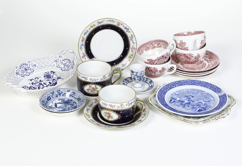 Lotto misto porcellane e terraglie. Diverse manifatture europee, XX secolo.  - Asta Ceramiche e vetri  - Cambi Casa d'Aste