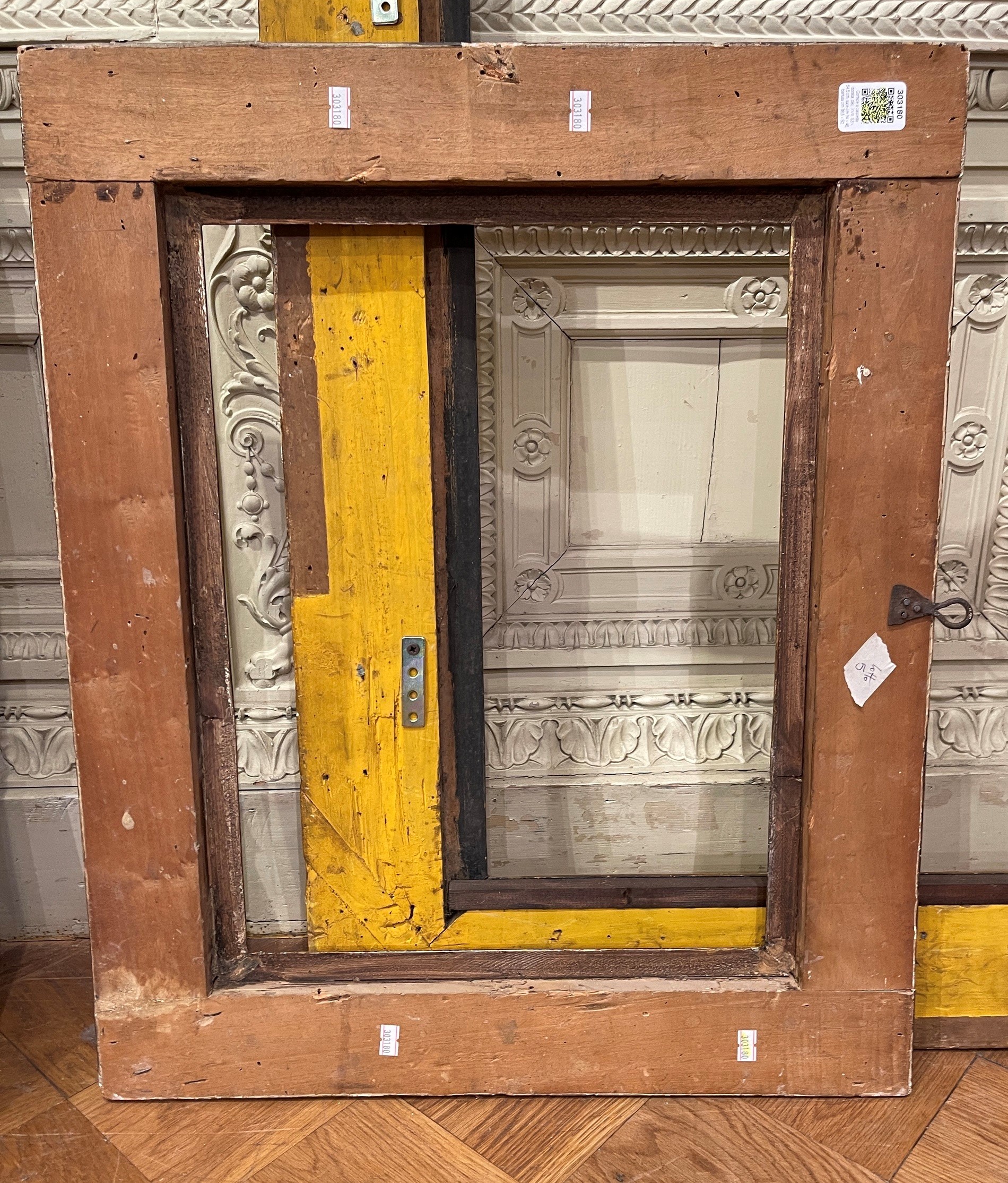 Cornice a Cassetta Dorata e Laccata. XVIII Secolo