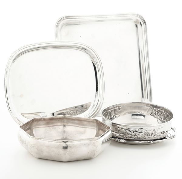 Lotto di oggetti in argento. Argenteria italiana del XX secolo