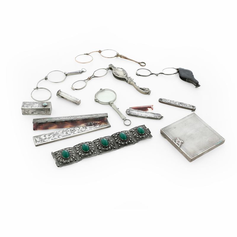 Lotto di bomboniere e piccoli oggetti in argento  - Auction Silvers and Icons - Cambi Casa d'Aste