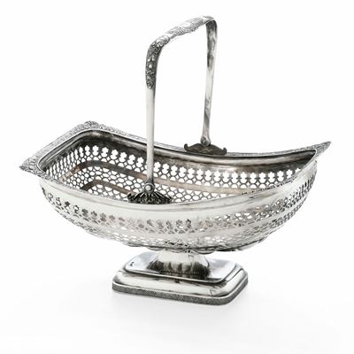Cestino, Sanpietroburgo, 1829. Argento fuso sbalzato e traforato, marchi F.D. (non identificato)