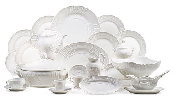 Servizio da tavola "Vecchio Ginori" Doccia, Manifattura Richard Ginori, XX secolo 