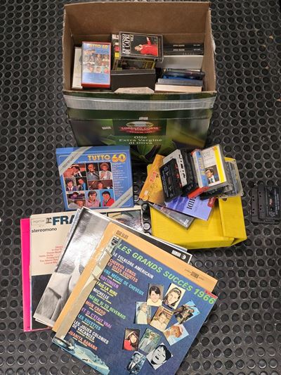 Serie di Dischi e Cassette. XX Secolo