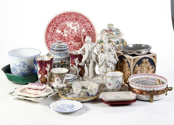 Lotto di diverse ceramiche, XIX e XX secolo.