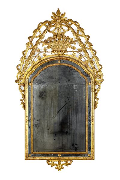 Specchiera in Legno Intagliato e Dorato. XVIII-XIX Secolo