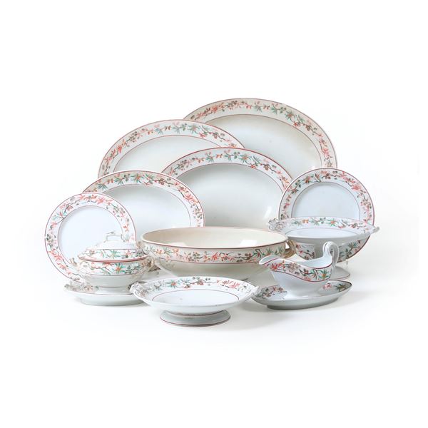 Elementi di un servizio da tavola. Milano, Società Ceramica Richard, fine del XIX secolo.