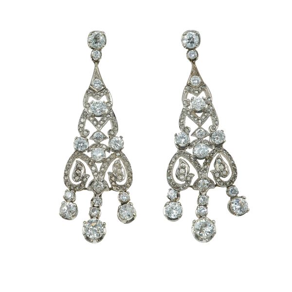 Orecchini chandelier con diamanti