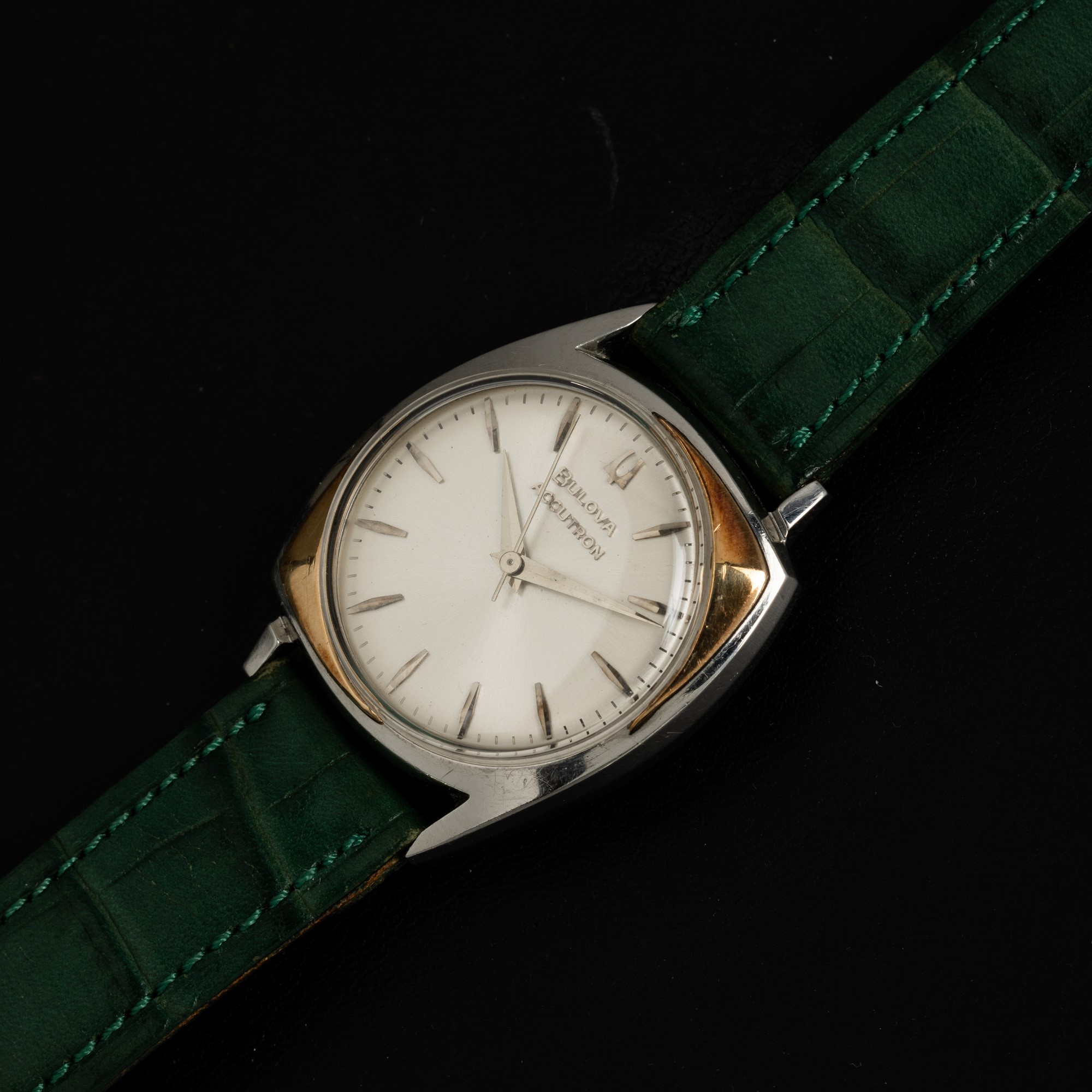 Bulova - Accutron Solo Tempo Quadrante Argentè in Acciaio con Placche in Oro, Movimento Elettrome...