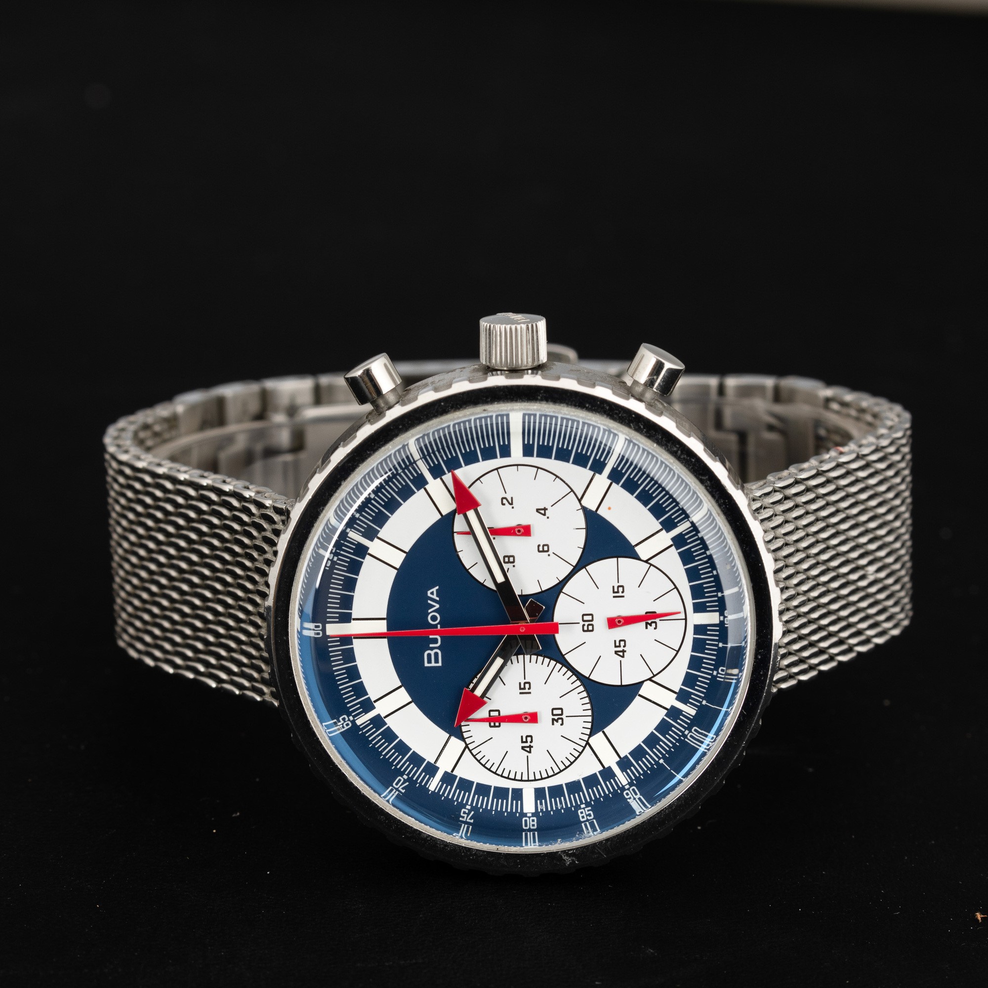 Bulova - Chronograph Oversize Tre Contatori con Bracciale in Acciaio Maglia Mesh Integrato con Sc...