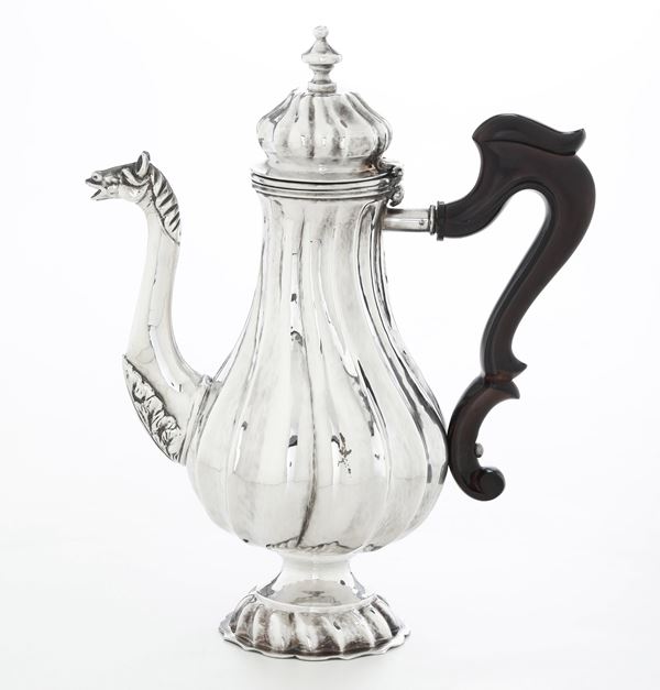 Caffettiera. Argenteria veneta del XX secolo, argentiere Antonio Zonta, Vicenza