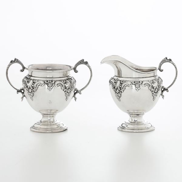 Lattiera e zuccheriera. Argenteria del XX secolo