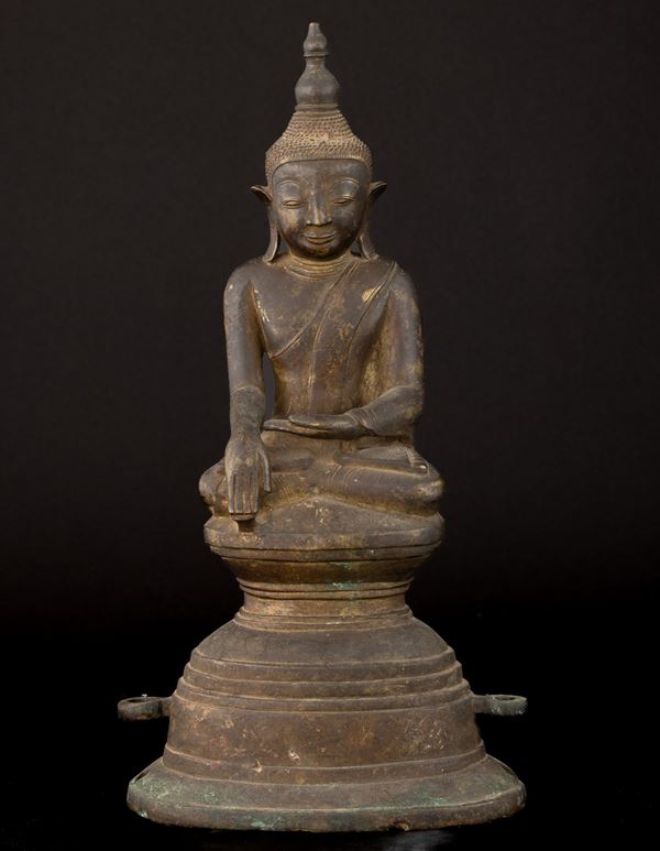 Figura di Buddha Sakyamuni in bronzo, Thailandia, XIX secolo