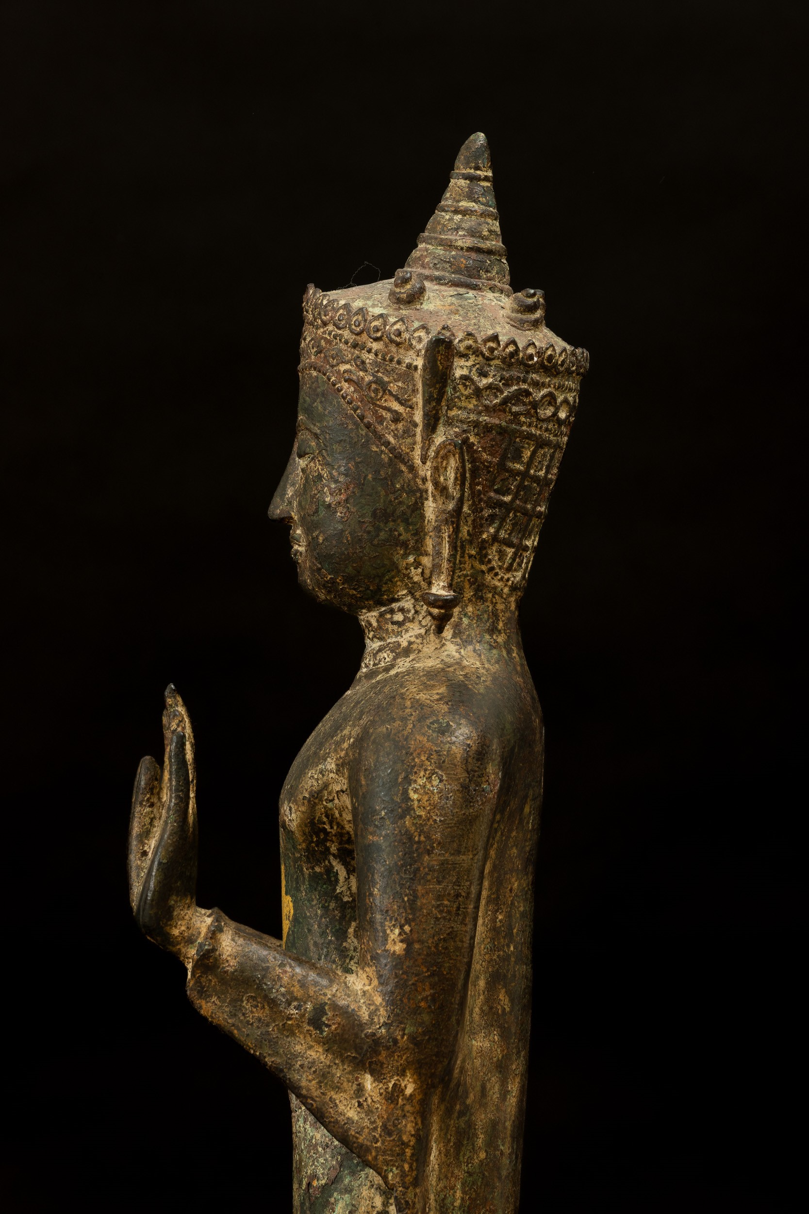 Figura di Buddha Stante in Bronzo con Tracce di Doratura, Thailandia, XIX Secolo, Periodo Ayuttha...