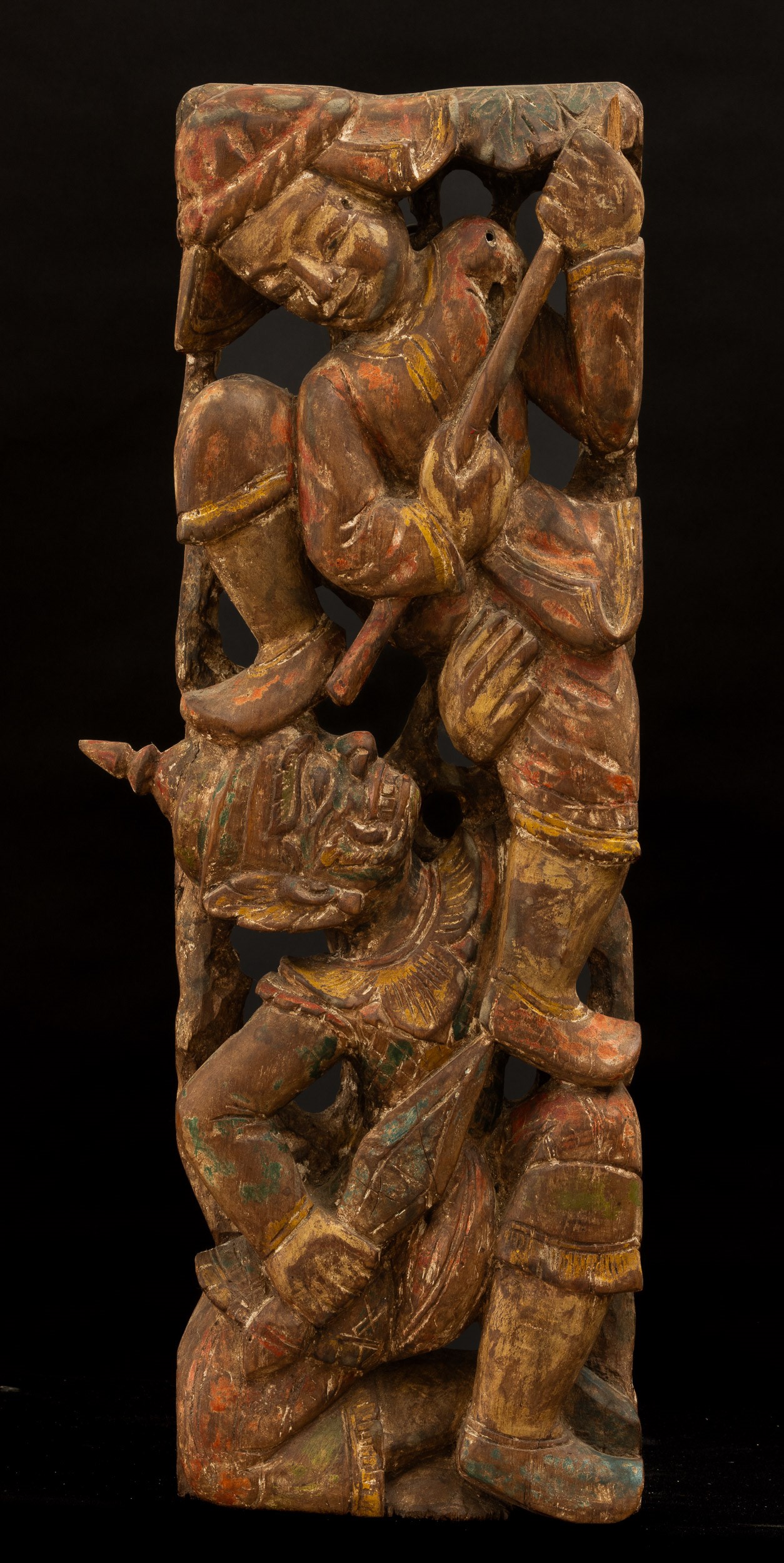 Fregio in Legno Raffigurante Guerriero con Demone, Thailandia, XIX Secolo