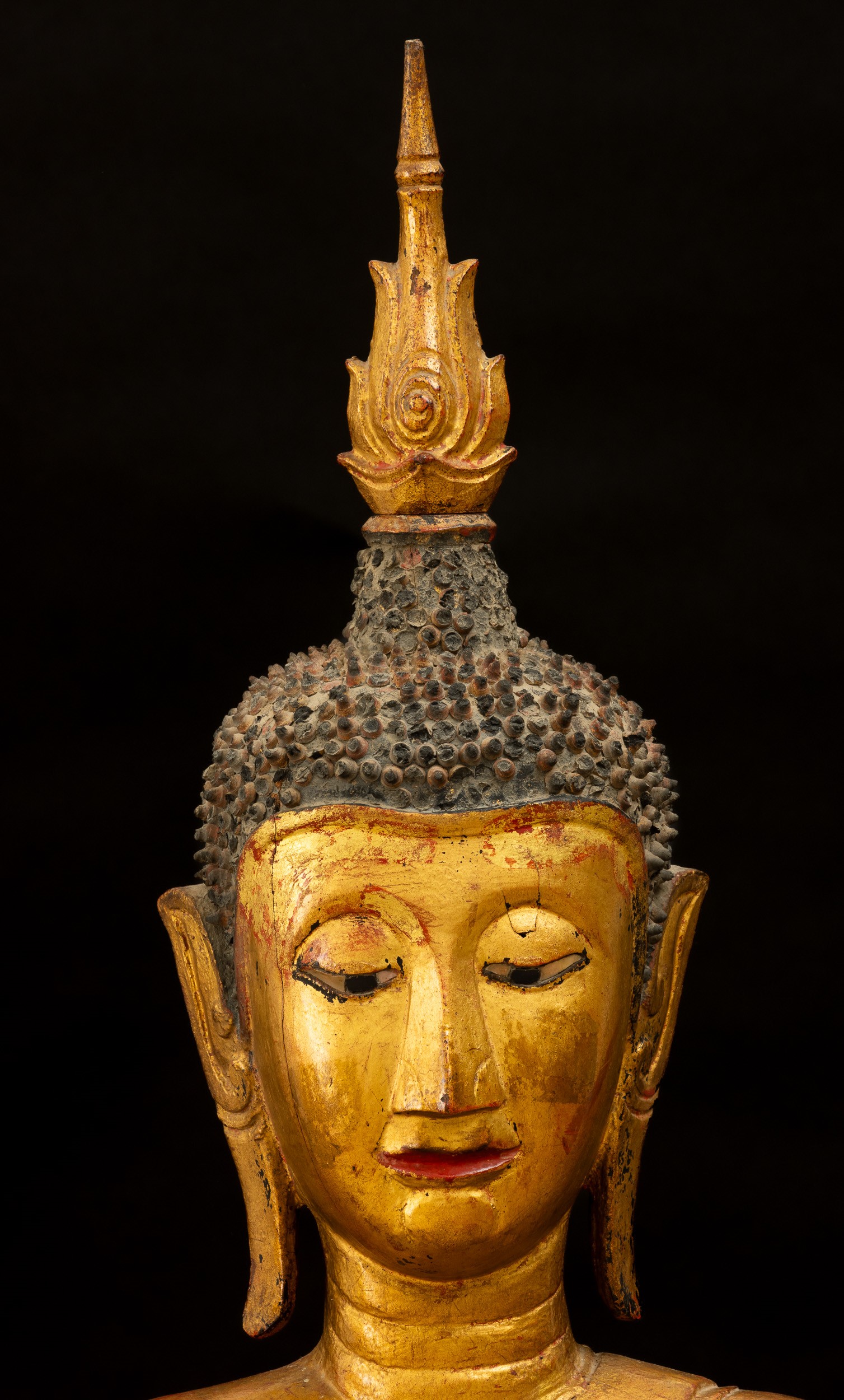 Figura di Buddha Stante in Legno, Thailandia, XIX Secolo, Regno di Rattanakosin/del Siam (1782-19...