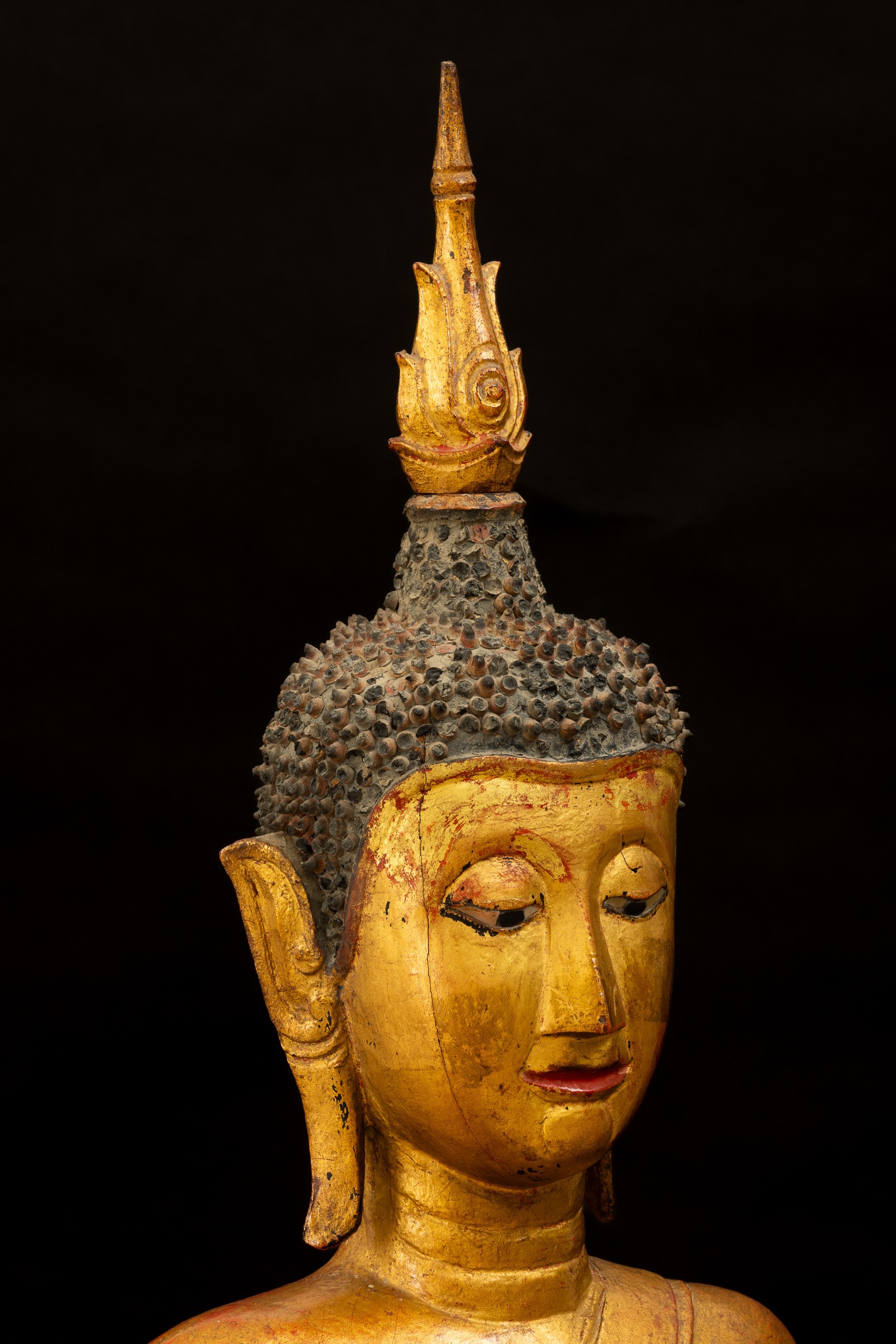 Figura di Buddha Stante in Legno, Thailandia, XIX Secolo, Regno di Rattanakosin/del Siam (1782-19...