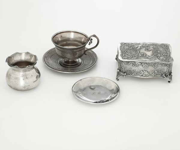 Lotto di oggetti in argento. Varie manifatture del XX secolo