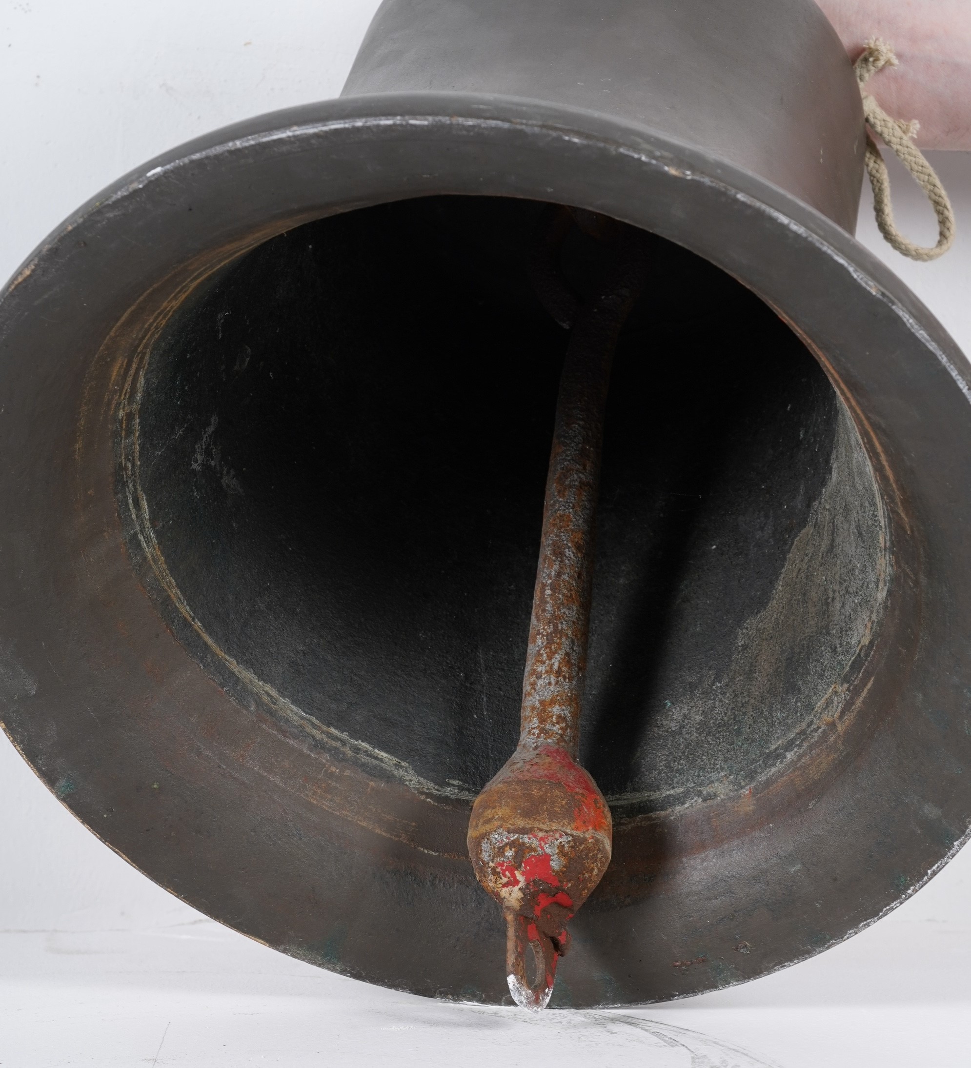Campana in Ferro della M/n Marathon