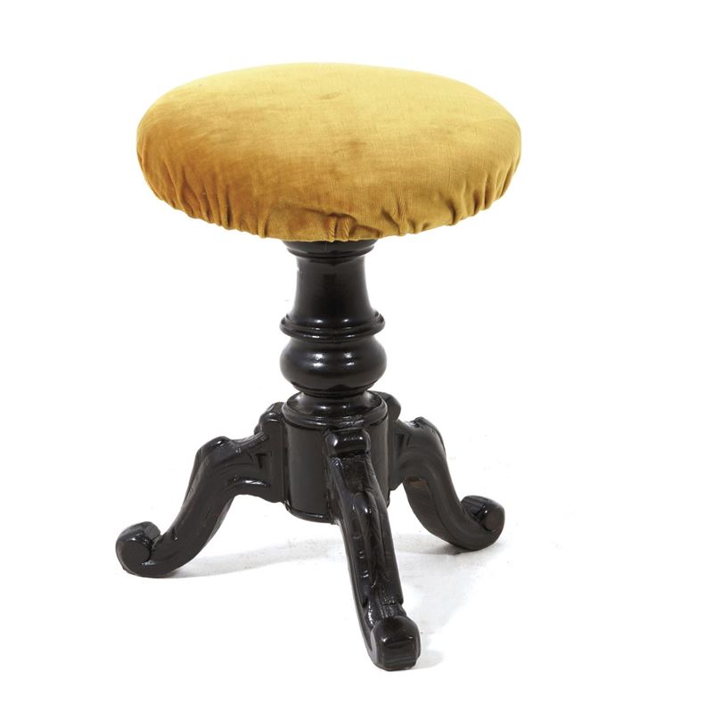 Sgabello in legno ebanizzato. XX secolo  - Auction Fabio Fazio, furniture and memories of a country house - Cambi Casa d'Aste