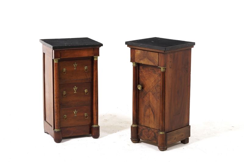 Due comodini Impero diversi. XIX secolo  - Auction Fabio Fazio, furniture and memories of a country house - Cambi Casa d'Aste