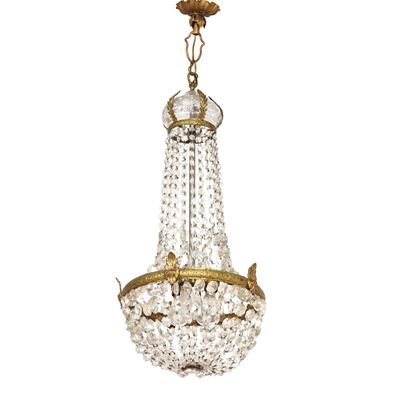 Lampadario a Mongolfiera in Metallo Dorato e Cristalli. XIX Secolo