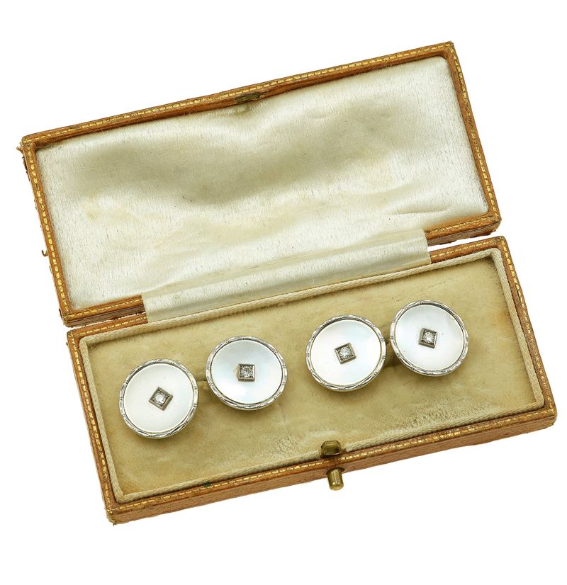 Bottoni da polso con madreperla e piccoli diamanti  - Asta Fine Jewels - Cambi Casa d'Aste