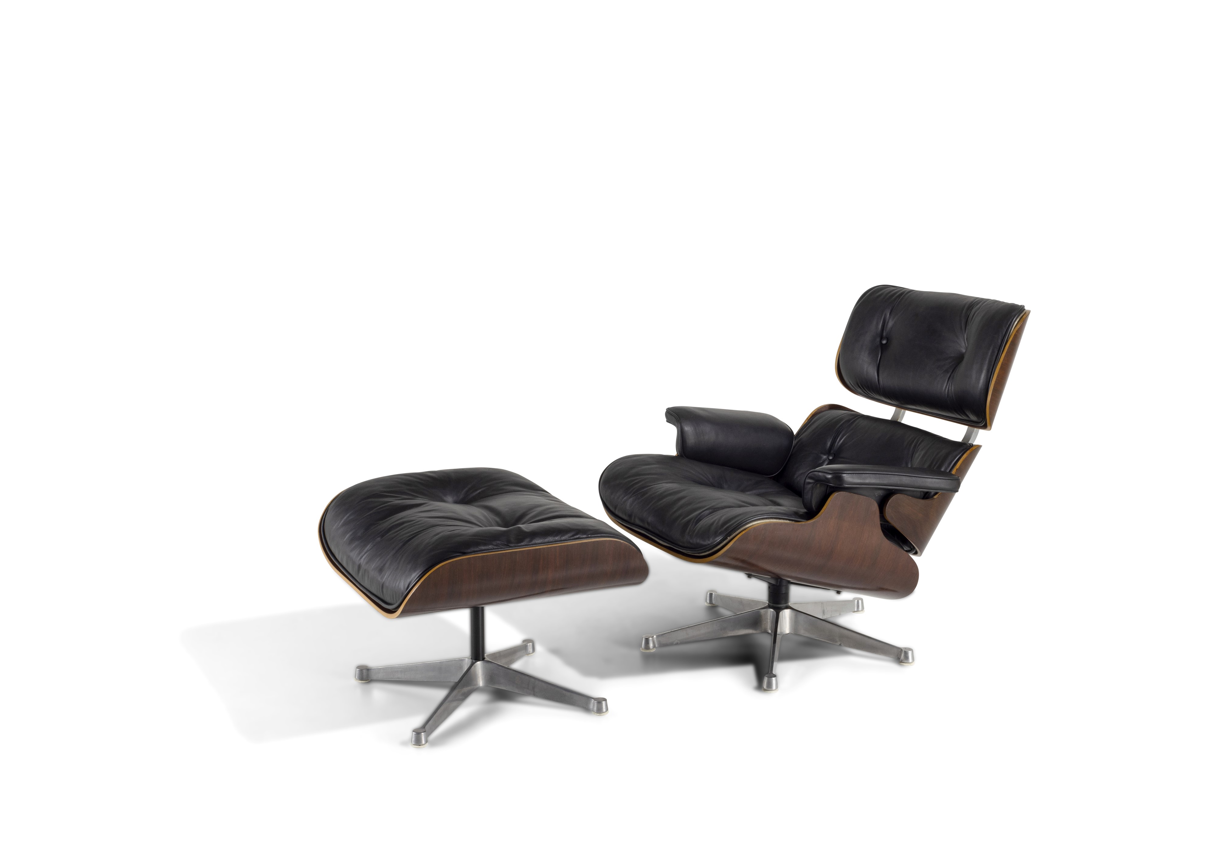 Charles & Ray Eames - Lounge Chair 670 con Ottomana 671