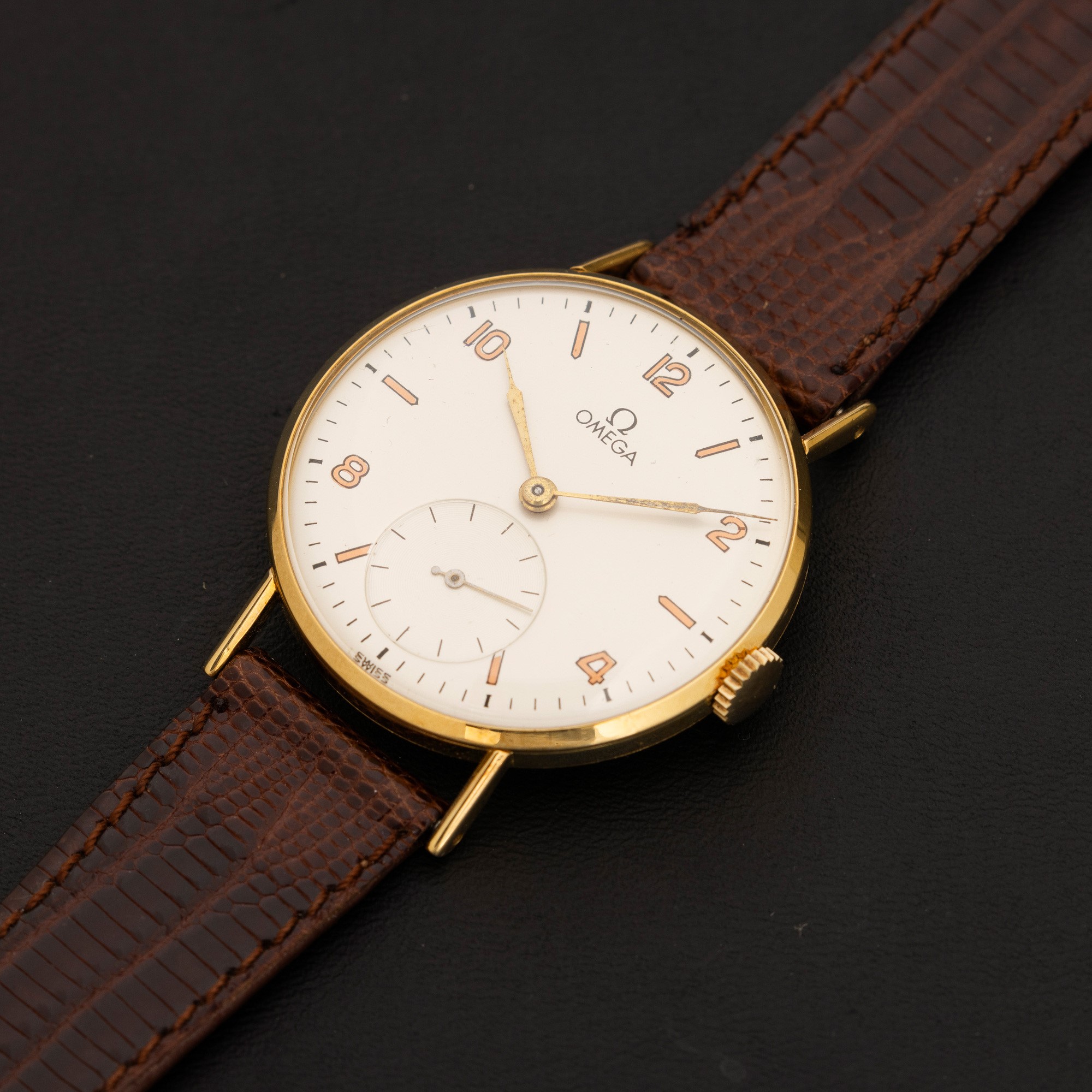 Omega - Solo Tempo in Oro 18k, Carica Manuale, Quadrante Argentè con Numeri Arabi e Piccoli Secon...