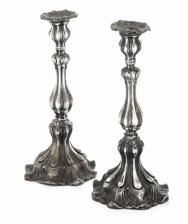 Coppia di candelieri. Regno di Sardegna, Novara o Vercelli, XIX secolo. Argentiere Giuseppe Sambonetti