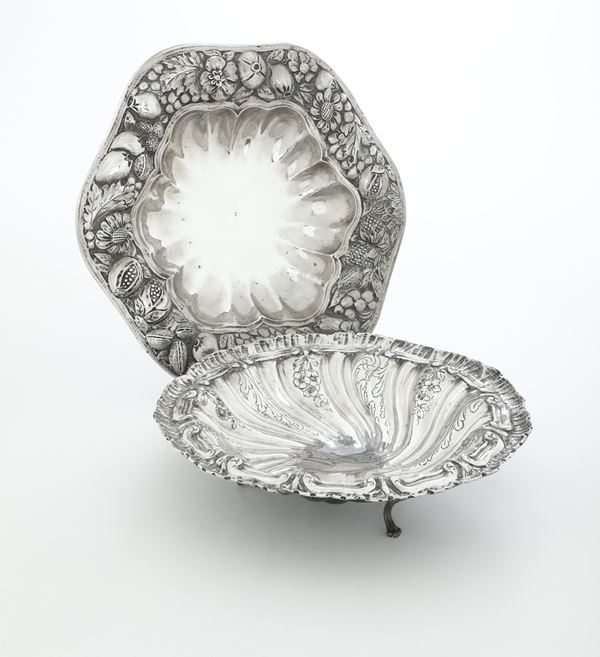 Due centrotavola. Argenteria italiana della prima metà del XX secolo, una argentiere Miracoli, Milano