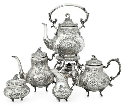 Servizio da tè e caffè in argento fuso cesellato, Germania, XIX-XX secolo