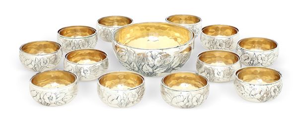 Servizio da macedonia. Argenteria italiana del XX secolo, argentiere Ermanno Zaccarini, Firenze