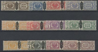 1945, Luogotenenza, Pacchi Postali, Soprastampati al Centro, 12 Valori (48/59).