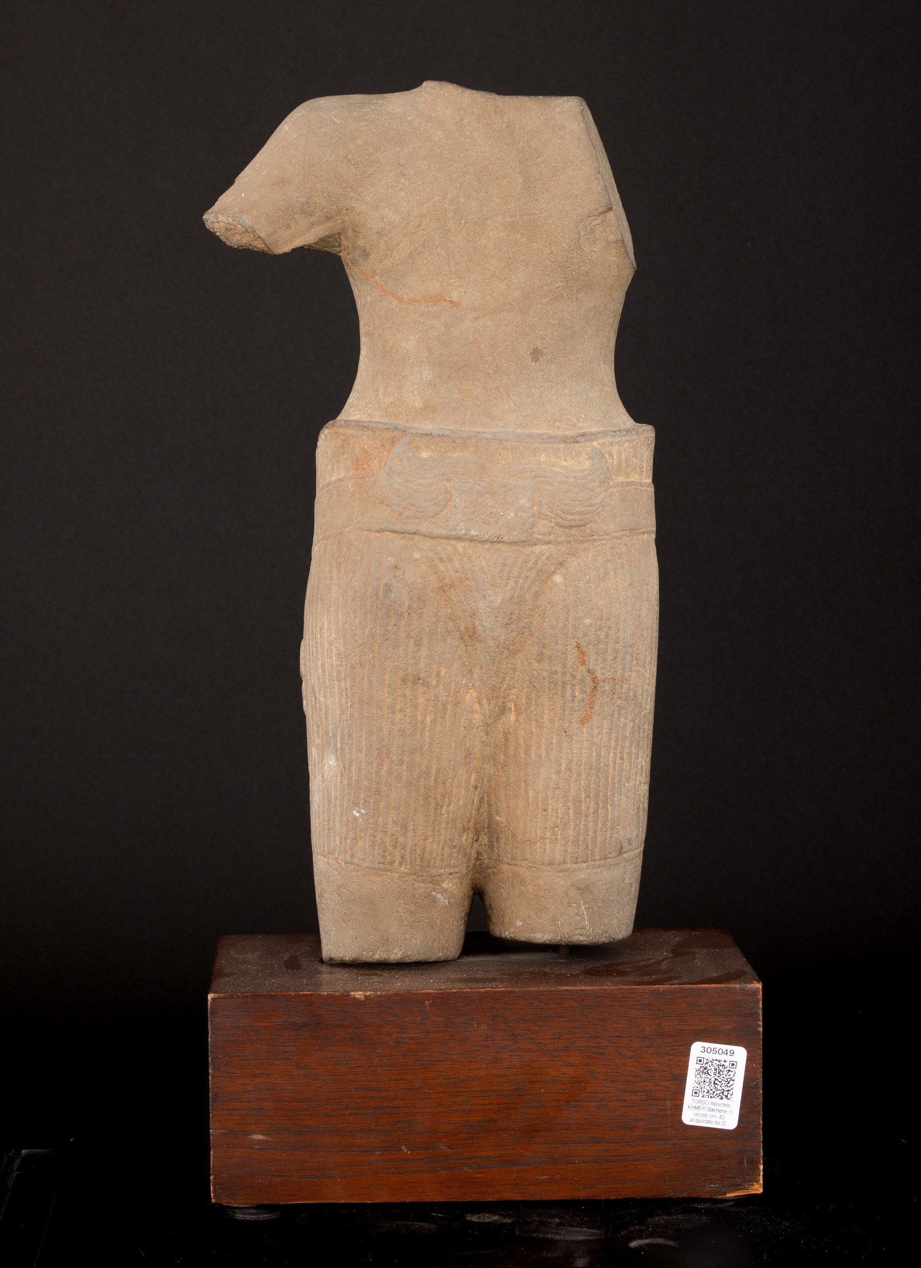 Torso Maschile Scolpito in Pietra, India, Khemer, X Secolo