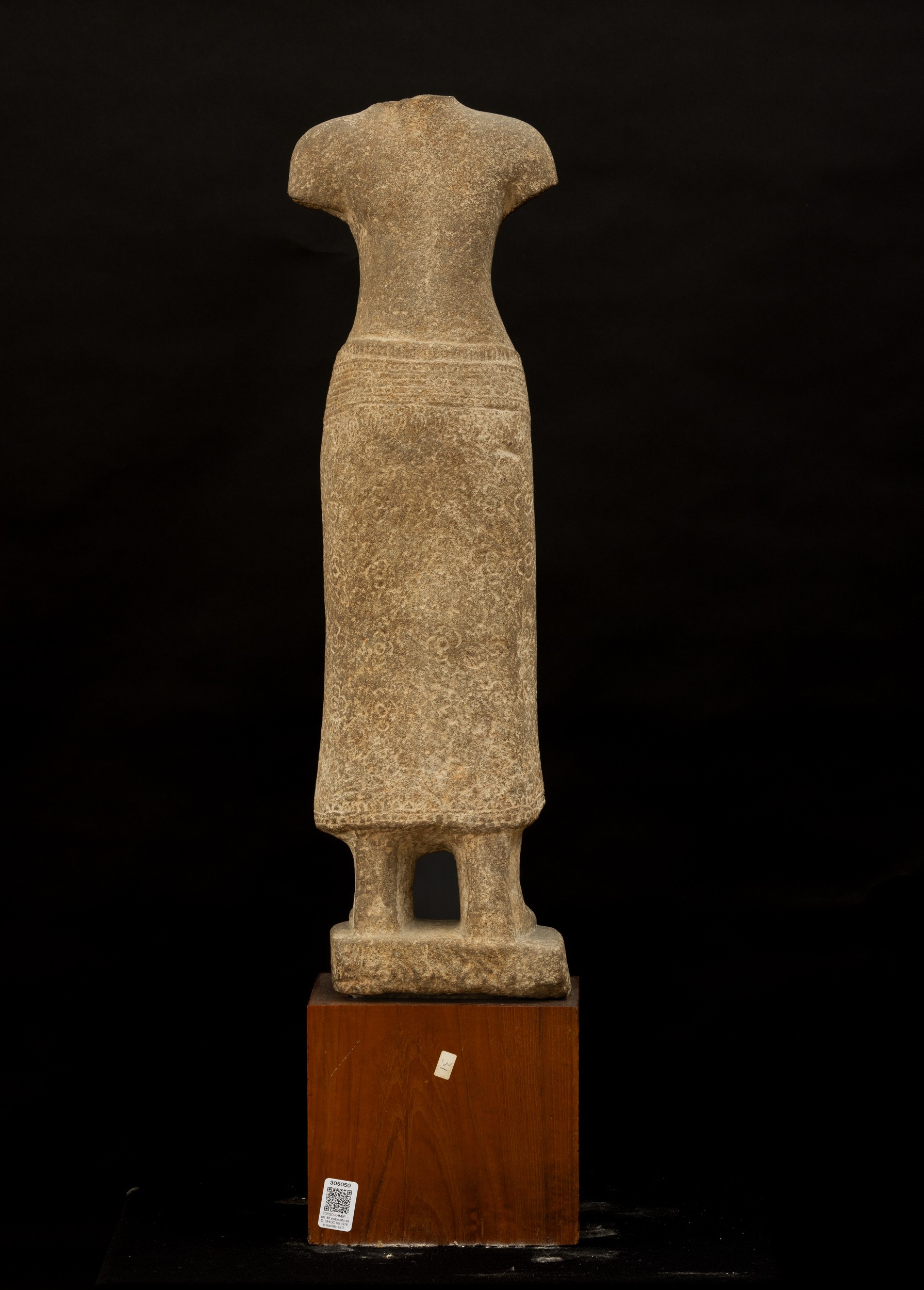 Torso Femminile Scolpito in Pietra, India, Khemer, Epoca Bayon (1160-1230)