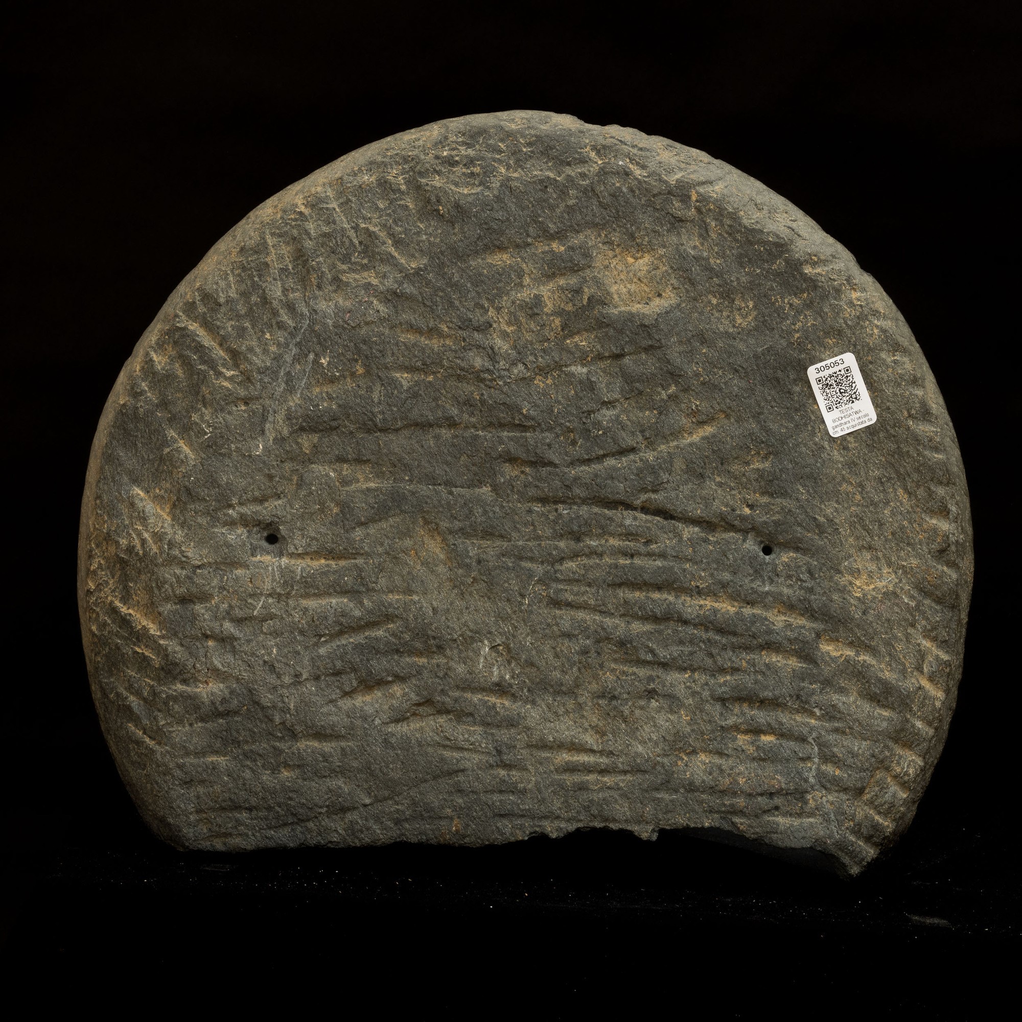 Importante Testa di Bodhisatwa Scolpita in Pietra, Gandhara, IV Secolo