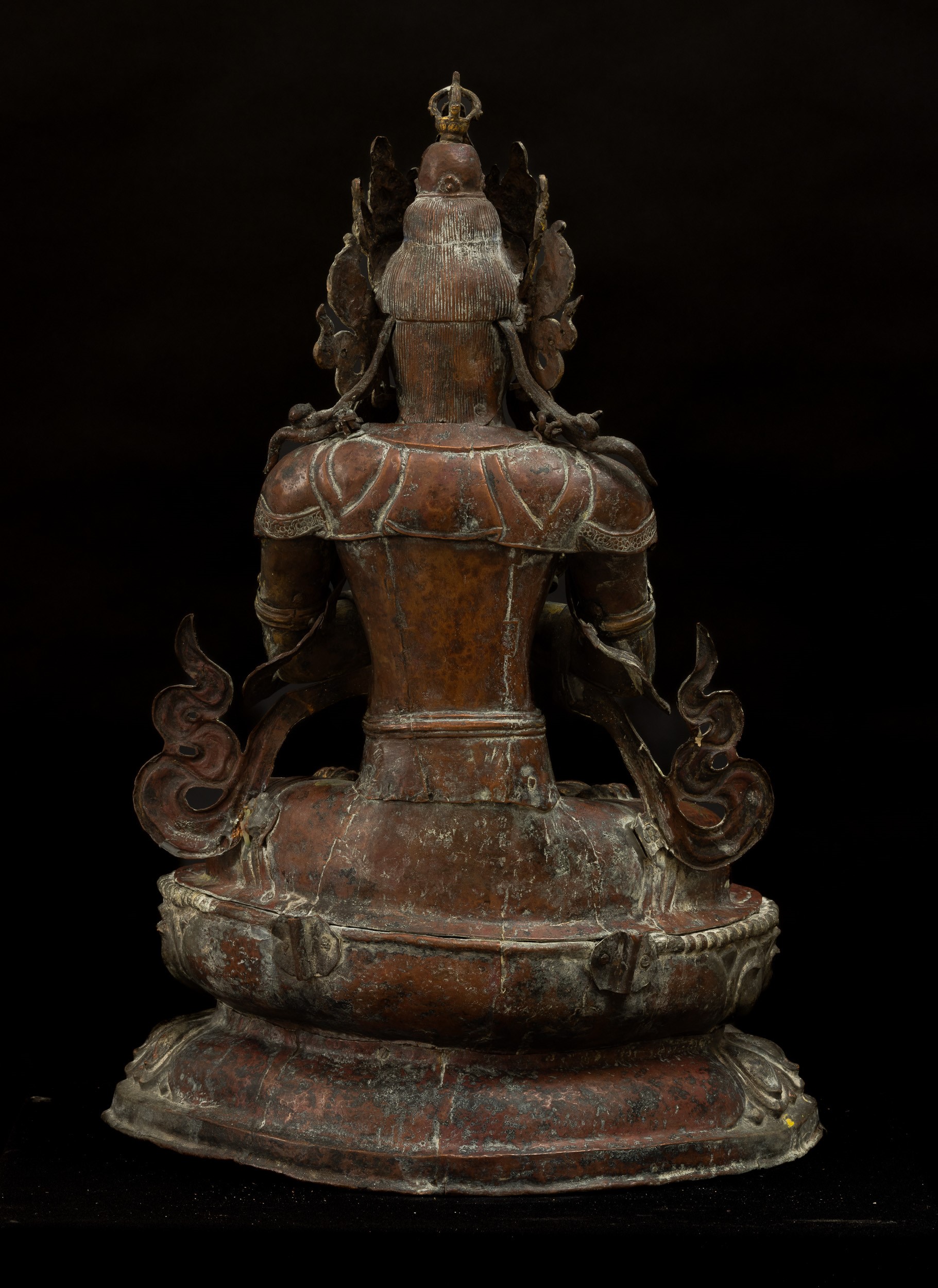 Importante Figura di Vajrdara Seduta su Doppio Fior di Loto in Rame Repoussé e Bronzo Parzialment...