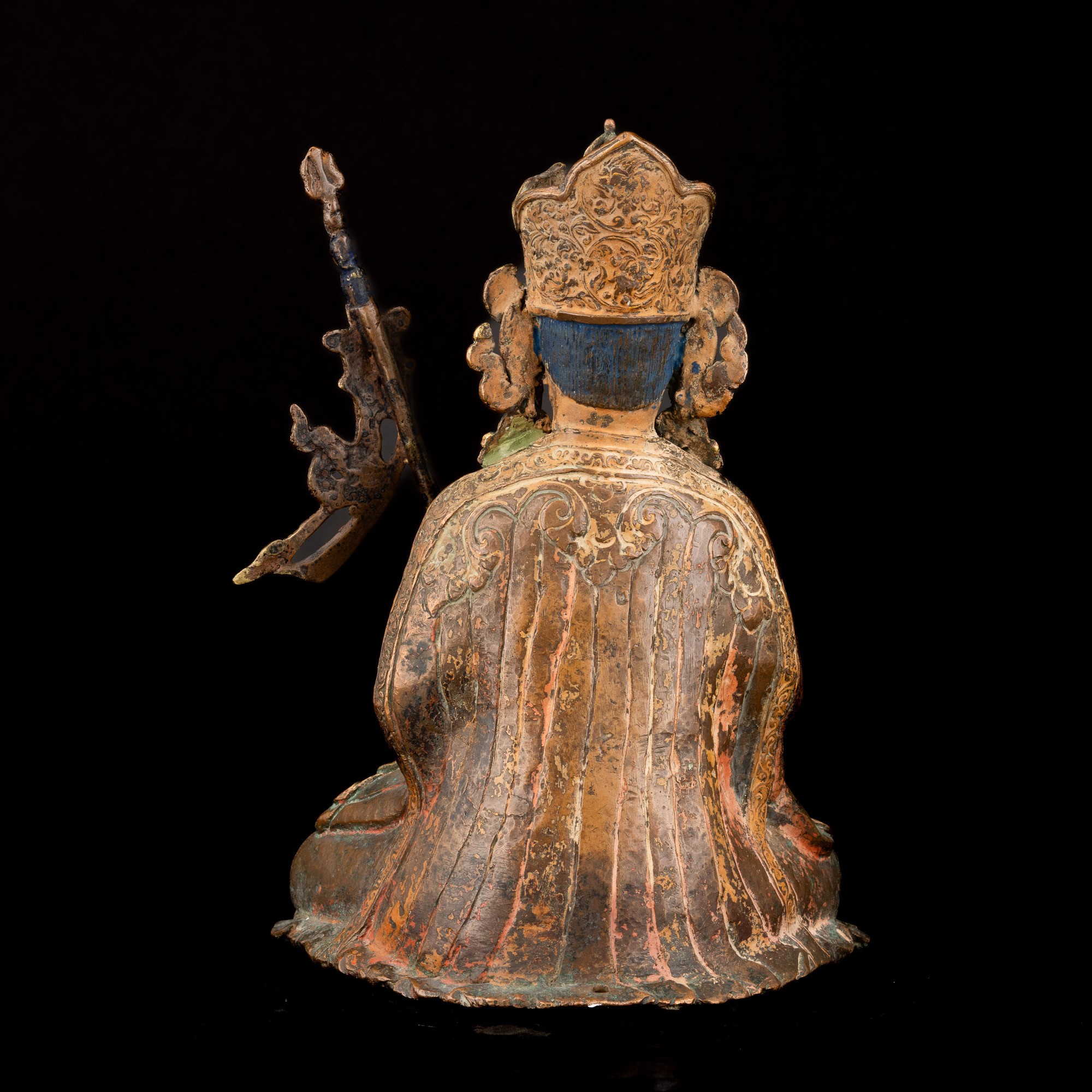 Importante e Rara Figura di Padmasambhava in Rame Parzialmente Dorato, Tibet, XV - XVI Secolo